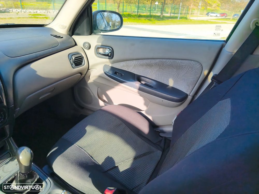 Nissan Almera 1.5 Luxury AC - 14