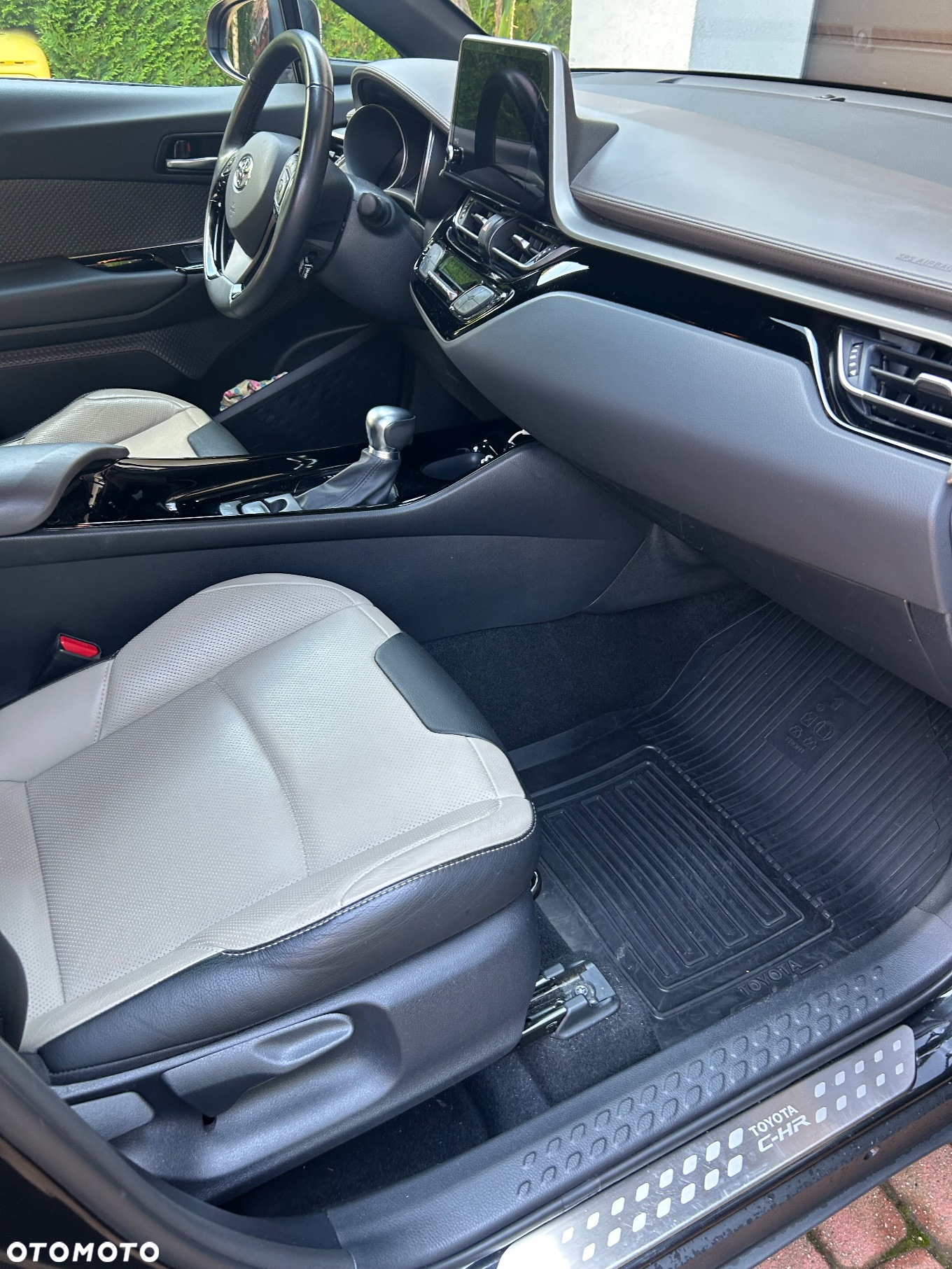 Toyota C-HR 2.0 Hybrid Executive - 10