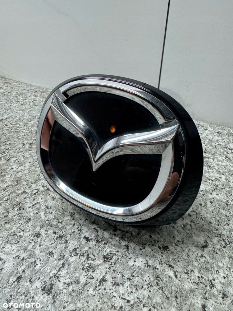 emblemat klapy bagażnika mazda 3 iv bp 2019-2025 - 4