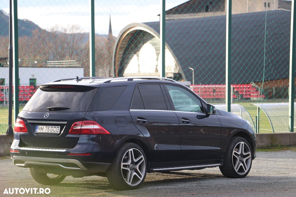 Mercedes-Benz ML 350 BlueTec 4MATIC Aut - 3