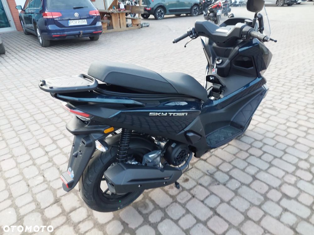 Kymco Skytown - 6
