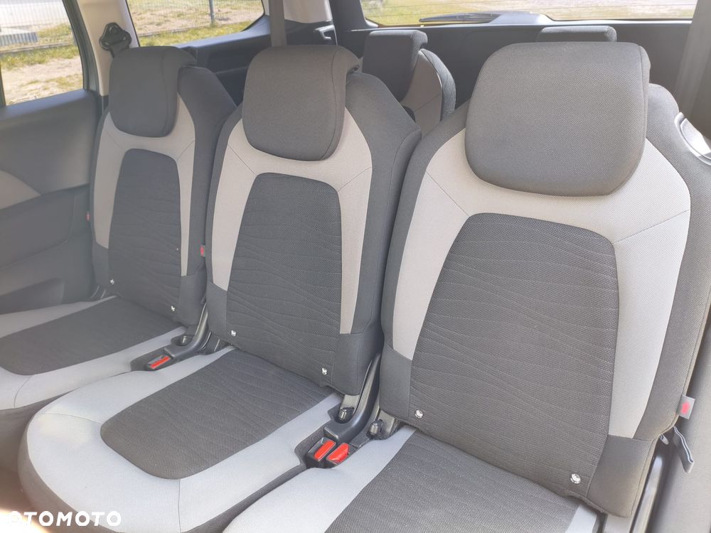 Citroën C4 Grand Picasso - 27