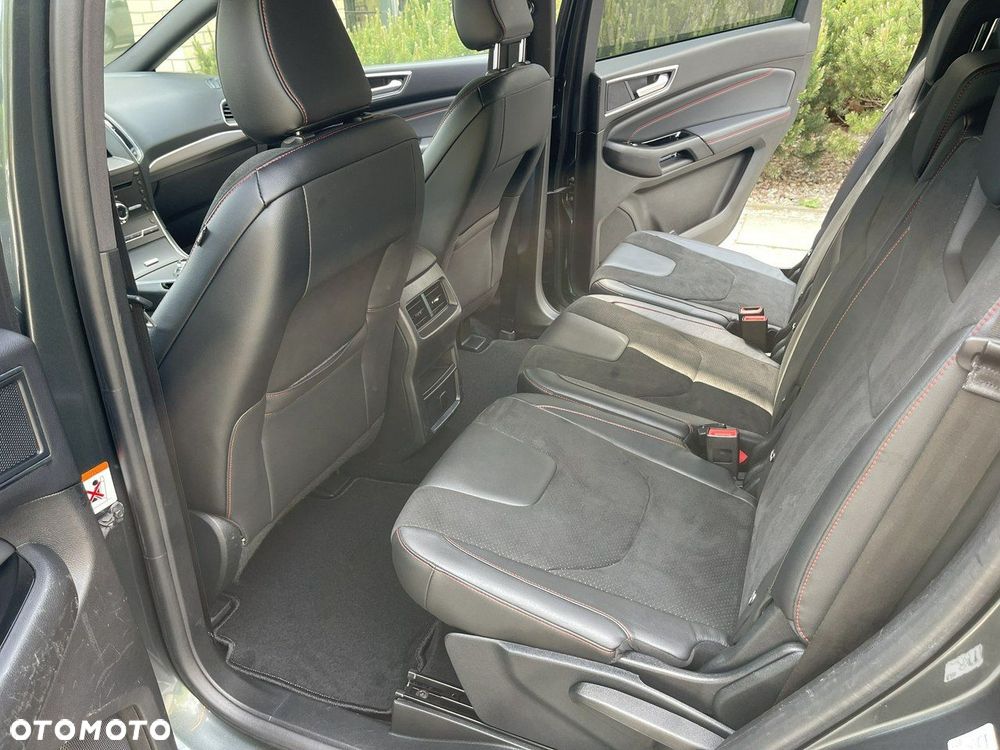 Ford S-Max - 23