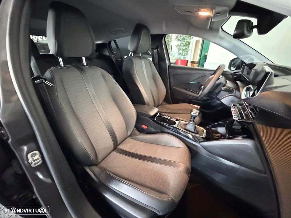 Peugeot 208 1.2 PureTech Allure Pack - 27