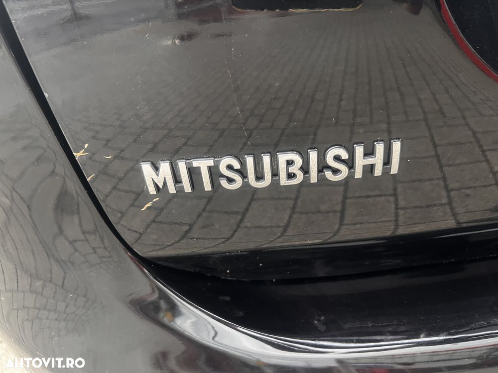 Mitsubishi Outlander 2.0 4WD - 27