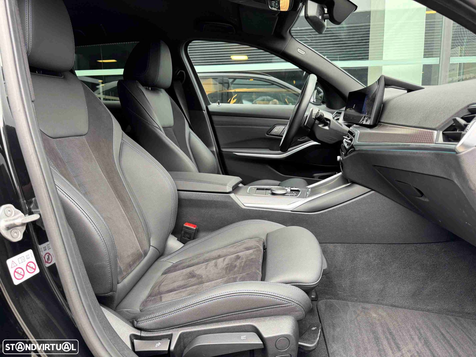 BMW 320 e Touring Pack Desportivo M Auto - 11