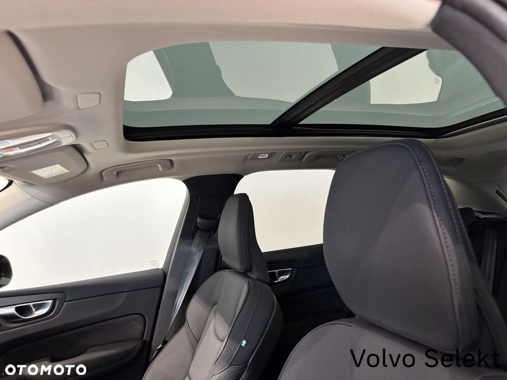 Volvo XC 60 - 25