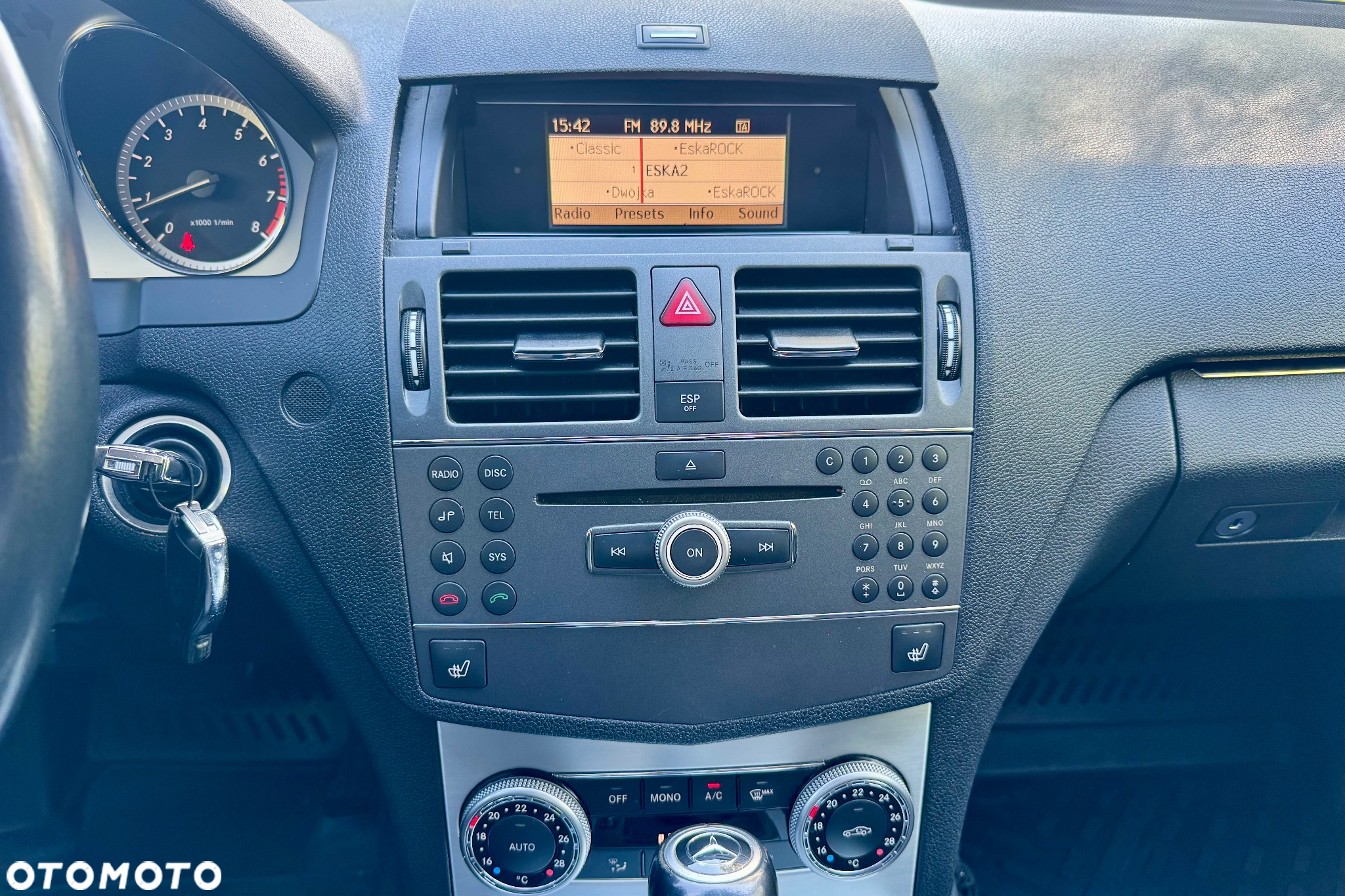Mercedes-Benz Klasa C 200 T (BlueEFFICIENCY) 7G-TRONIC Elegance - 21