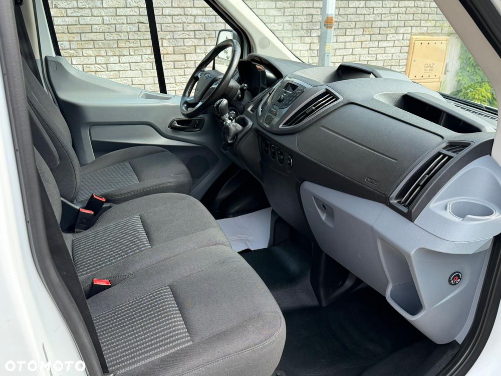 Ford Transit - 8