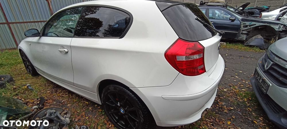 zderzak przód przedni bmw e81 lak 300 alpinweiss - 6