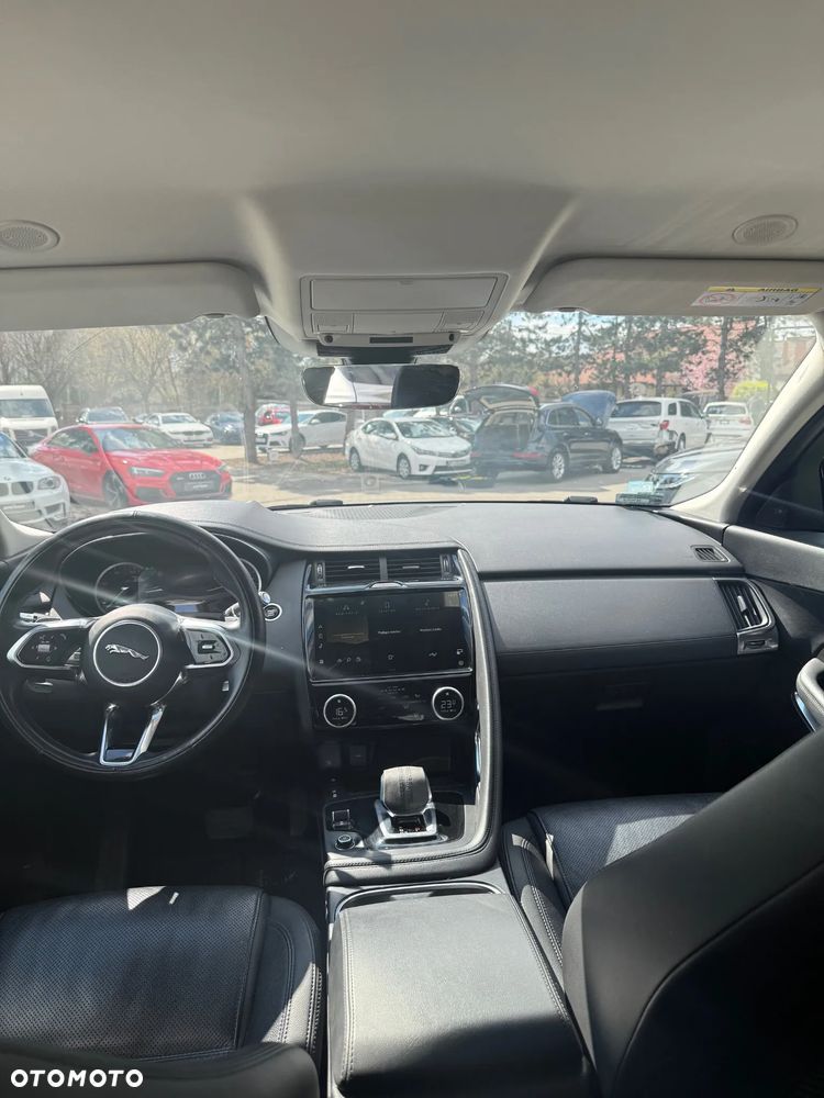 Jaguar E-Pace 1.5 P160 mHEV R-Dynamic S - 6