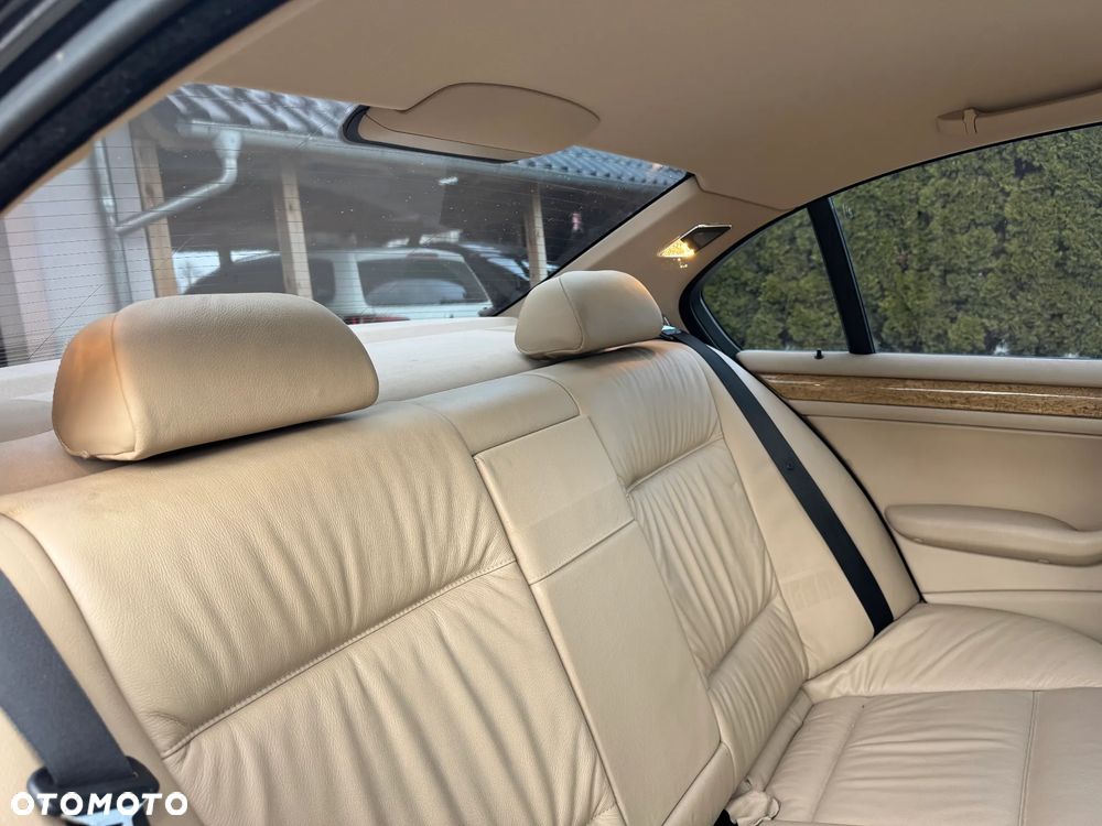 BMW Seria 3 318i Edition Exclusive - 30