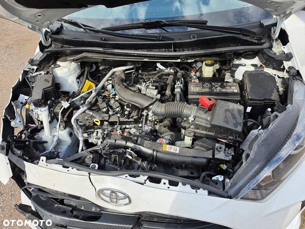 Toyota Yaris 1.0 Premium - 12