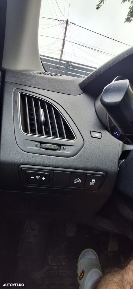 HYUNDAI ix35 2012 — imagine 9