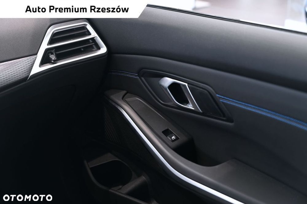 BMW Seria 3 - 17