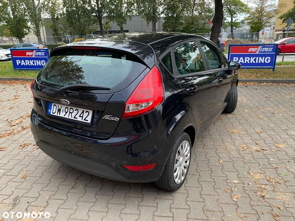 Ford Fiesta - 6
