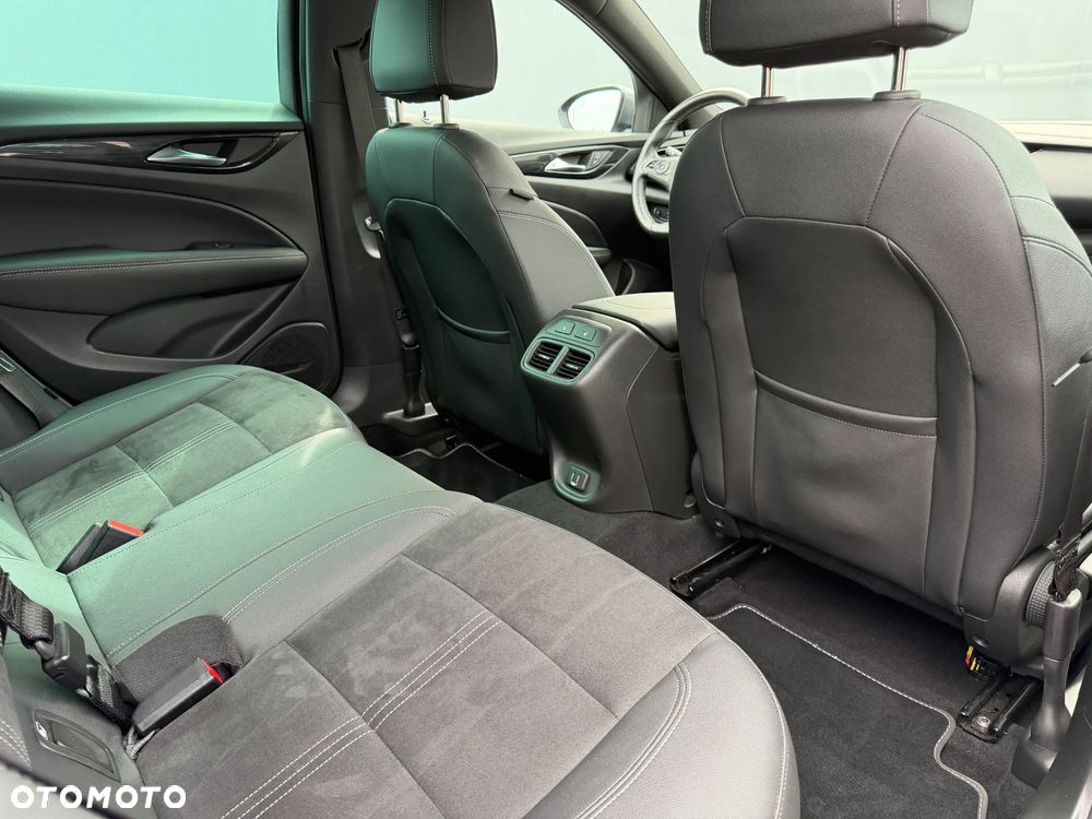 Opel Insignia 2.0 CDTI Ultimate S&S - 27