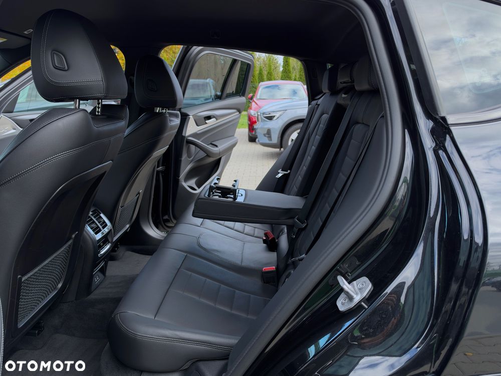 BMW X4 xDrive20i M Sport - 36
