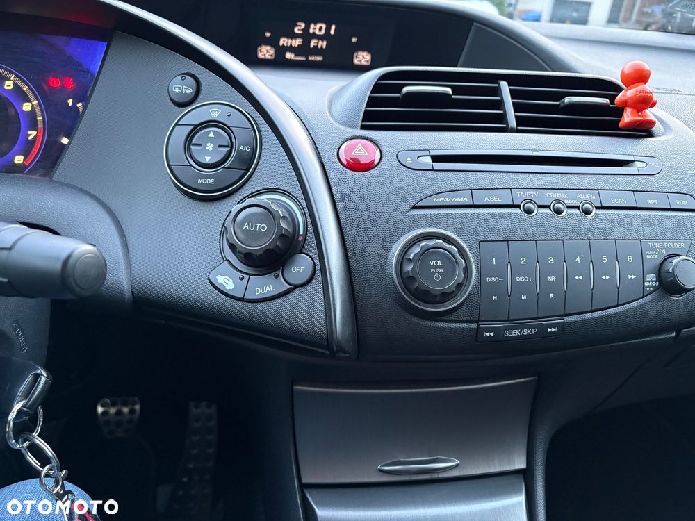 Honda Civic 1.8 TypeS - 10