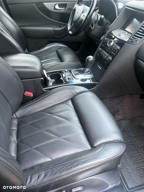 Infiniti QX70 3.0d S Premium - 17