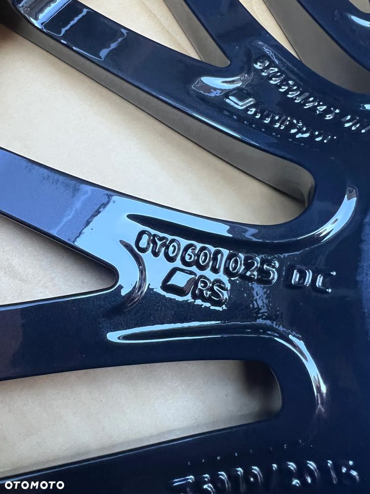 Felgi Audi A3 S3 Q2 Q3  19'' 8Y0 - 5