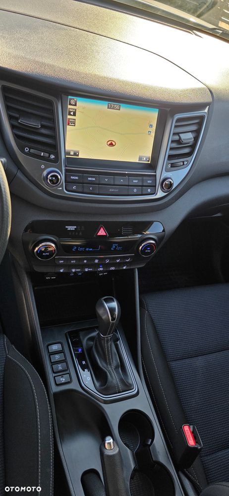 Hyundai Tucson 2.0 CRDi 4WD Automatik Advantage - 16
