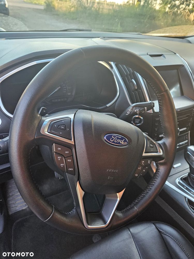Ford Edge - 25