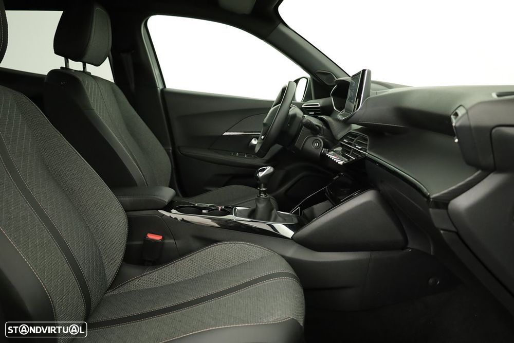 Peugeot 2008 1.2 PureTech Allure - 21