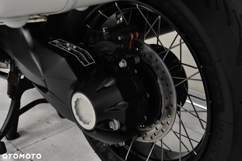 Honda VFR - 40