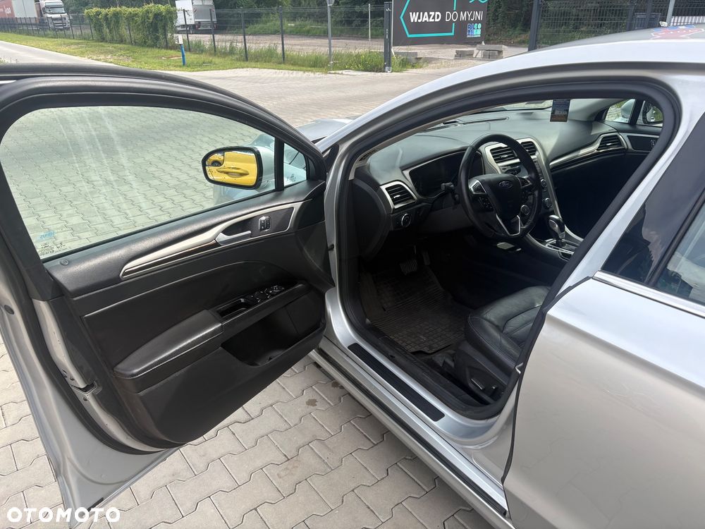 Ford Mondeo - 13
