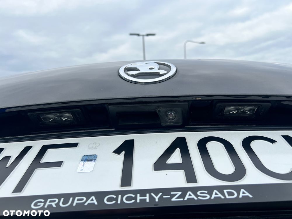 Skoda Octavia 1.6 TDI Ambition DSG - 16