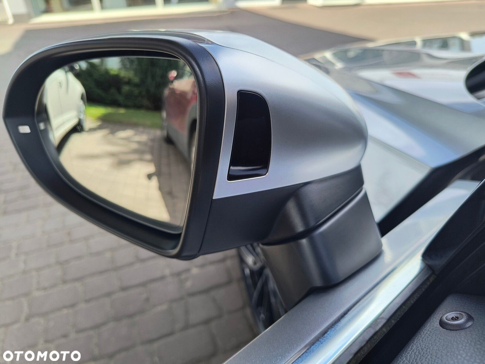 Volkswagen Arteon 2.0 TSI 4Motion R DSG - 23