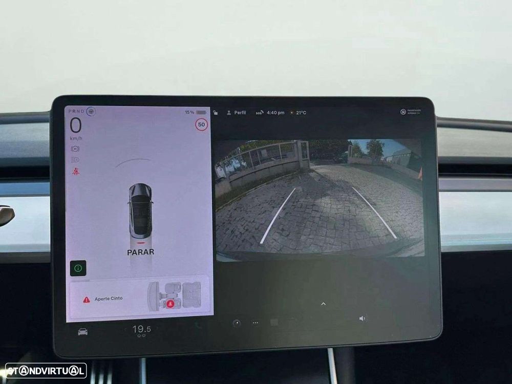 Tesla Model 3 - 16