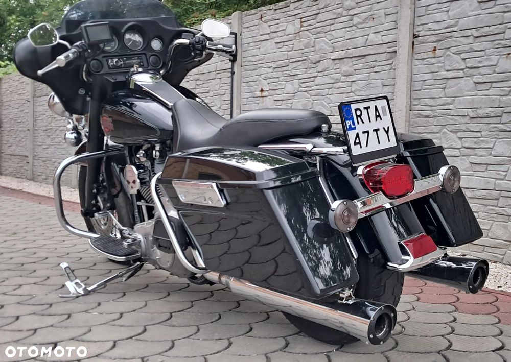 Harley-Davidson FLHT Electra Glide Standard - 11
