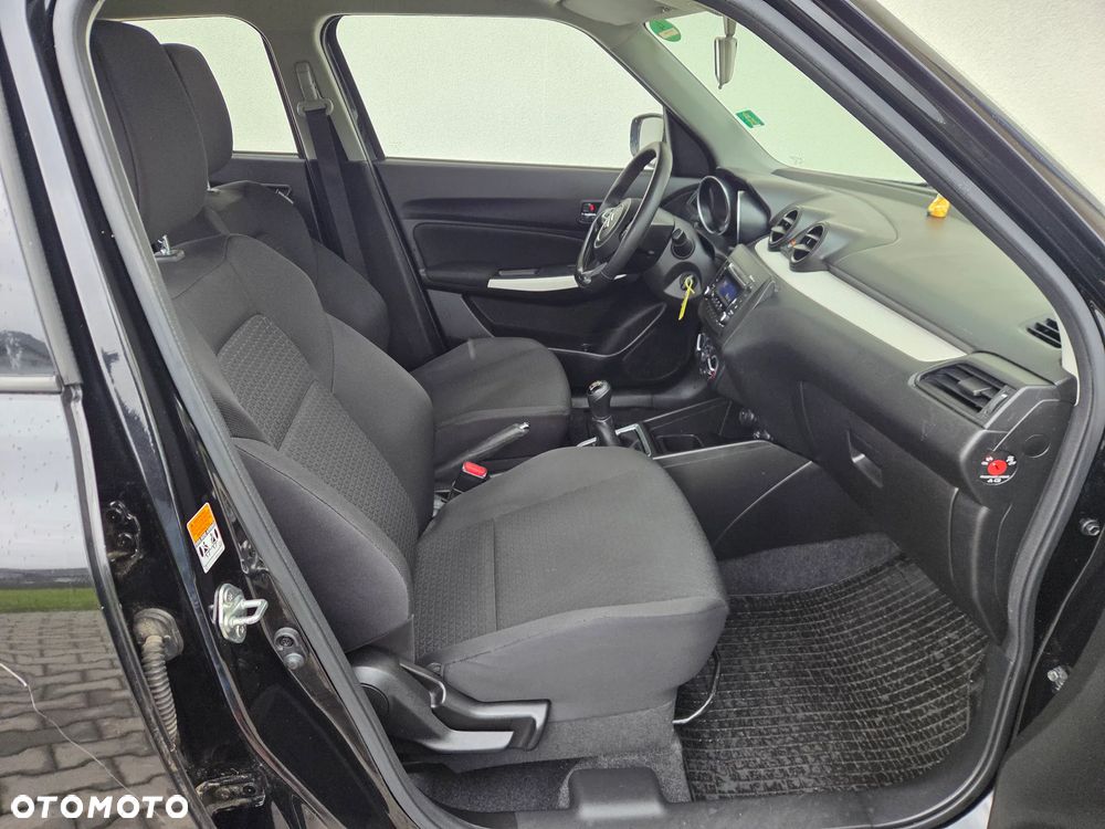 Suzuki Swift - 11