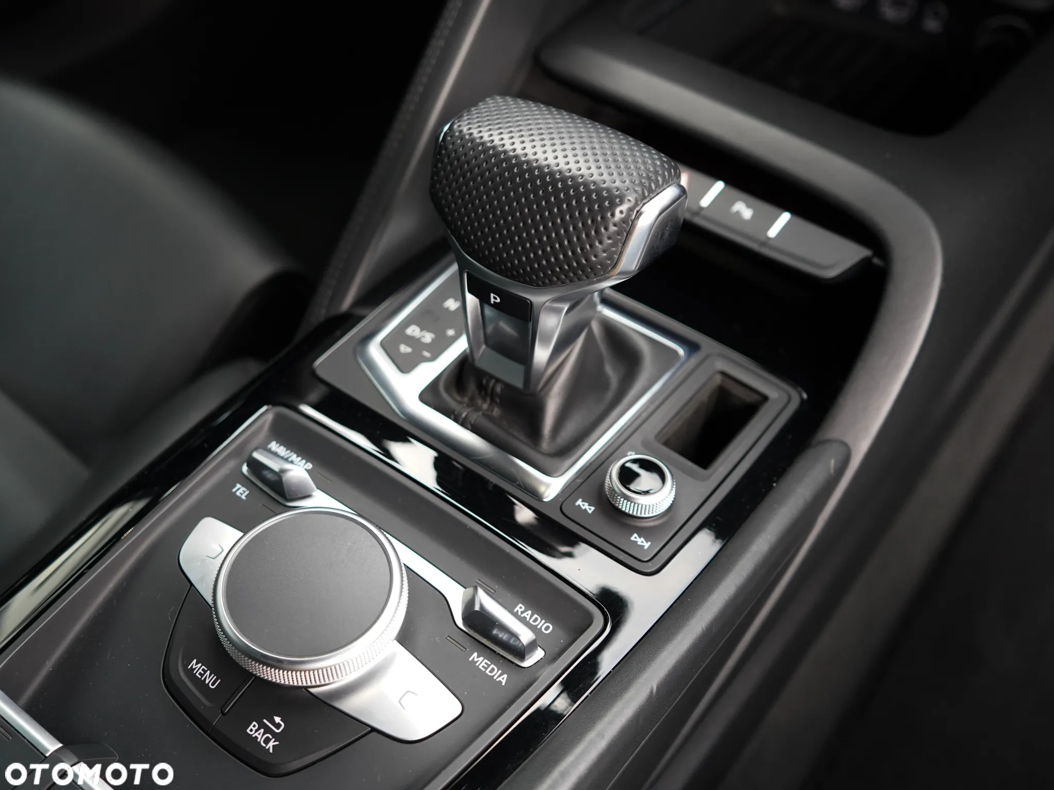 Audi R8 Coupé Spyder V10 5.2 FSI quattro S tronic - 23