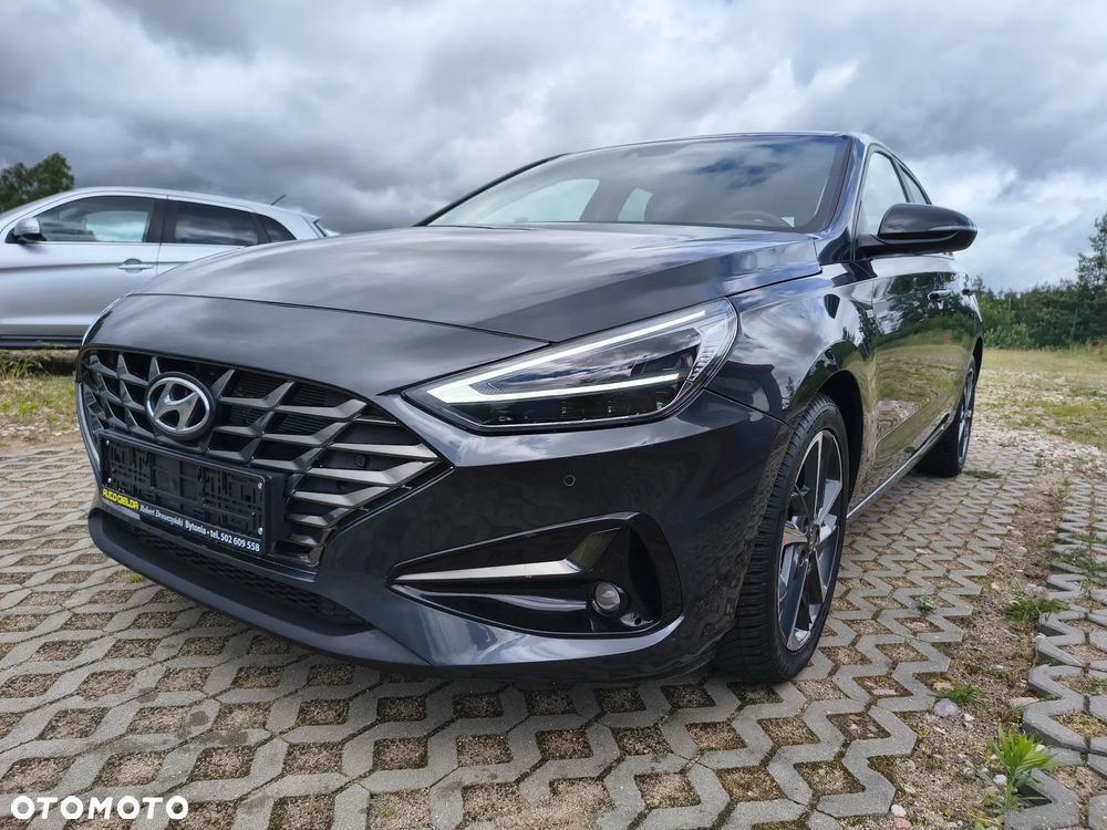 Hyundai i30 1.5 T-GDI 48V-Hybrid DCT EDITION 30 - 34