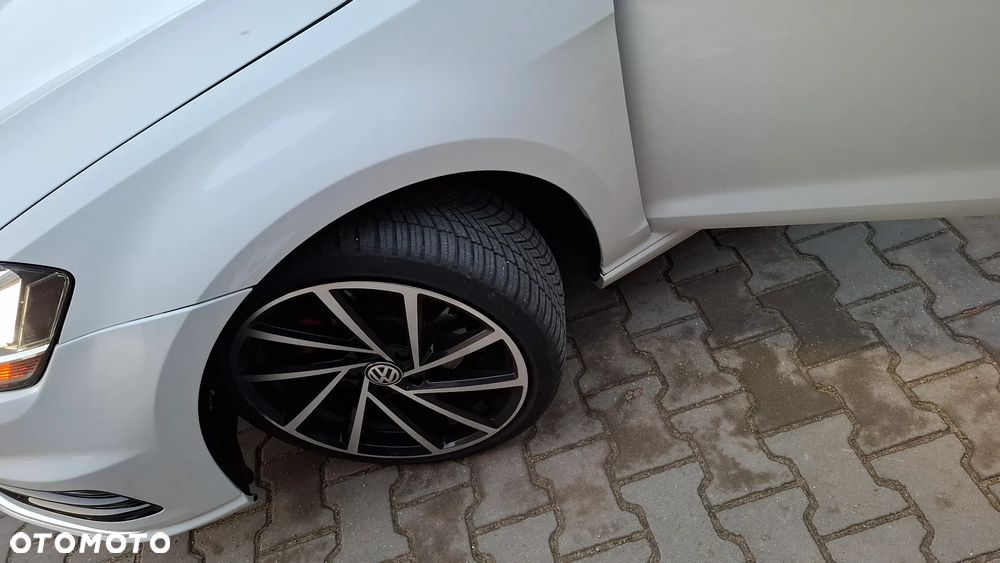 Volkswagen Golf - 15