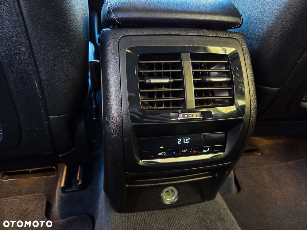 BMW X3 xDrive20d xLine - 29