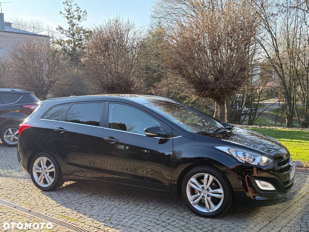 Hyundai i30 blue Kombi 1.6 GDi YES Silver - 5