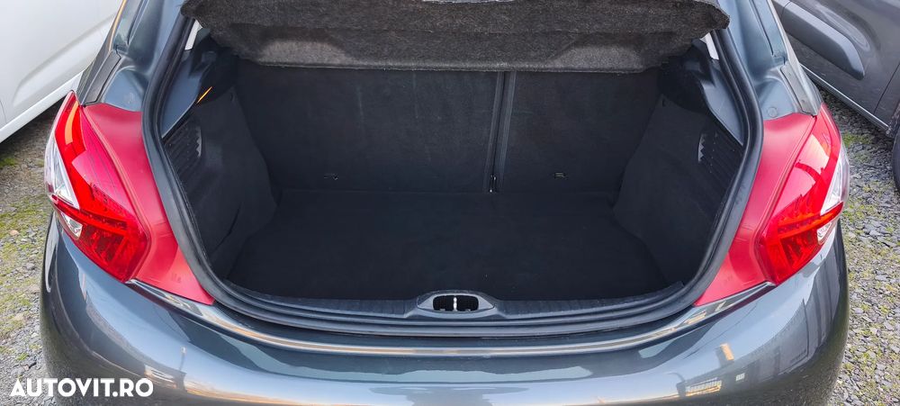 Peugeot 208 1.4 HDi FAP Style - 39