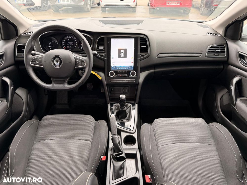Renault Megane TCe Business - 6