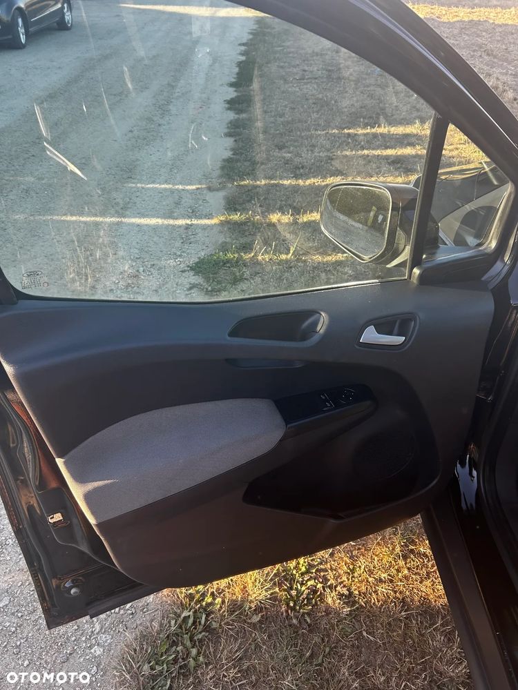 Ford Tourneo Courier 1.0 EcoBoost S&S Ambiente - 21