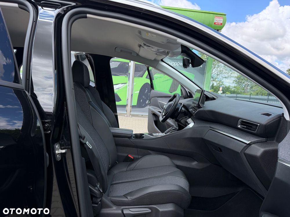 Peugeot 3008 1.6 PureTech HYbrid Allure S&S EAT8 - 31