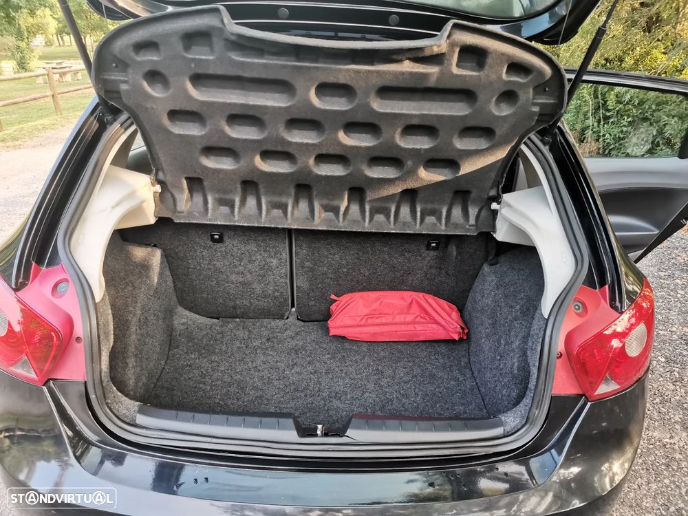 SEAT Ibiza 1.2 TDi Style DPF - 40