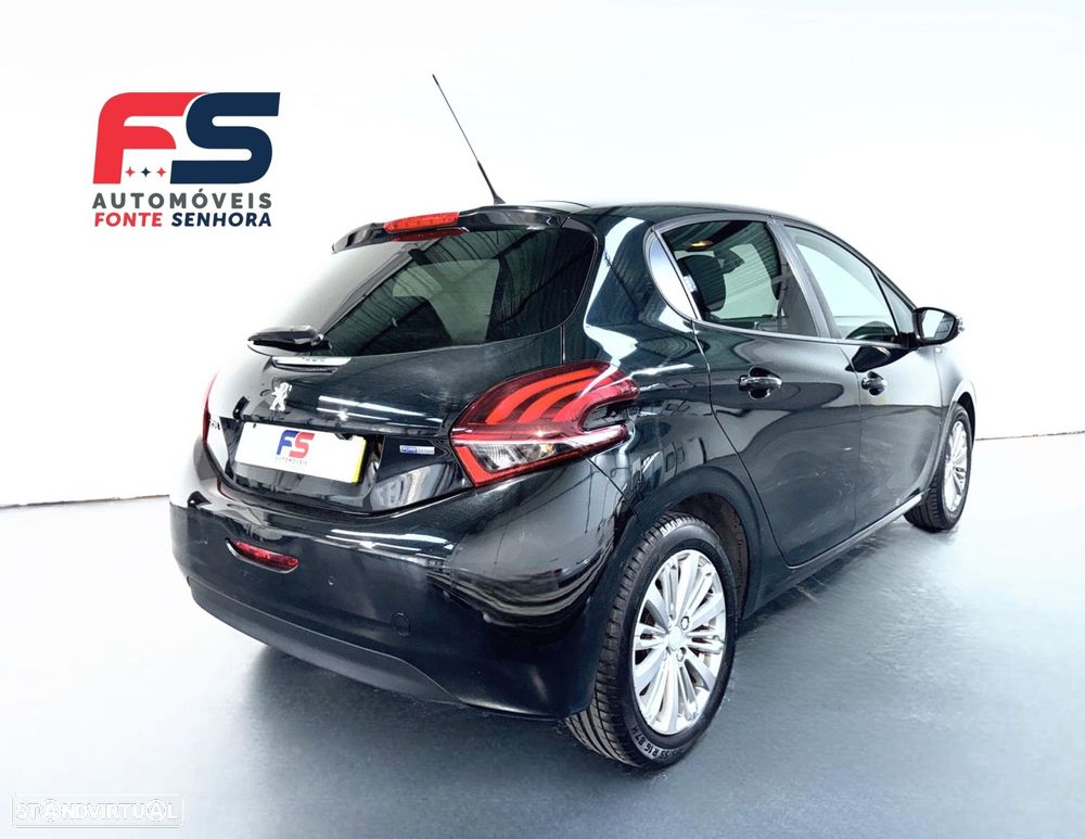Peugeot 208 1.2 PureTech Style - 17