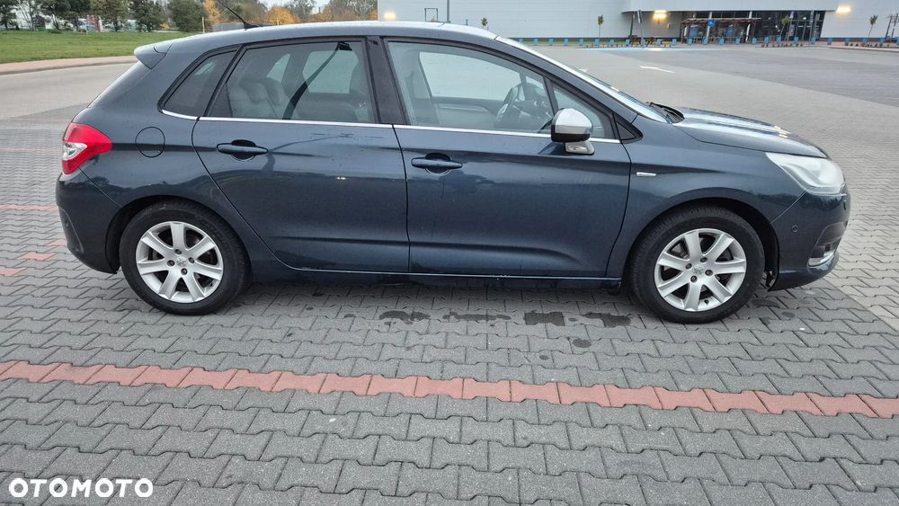 Citroën C4 2.0 HDi Exclusive - 4