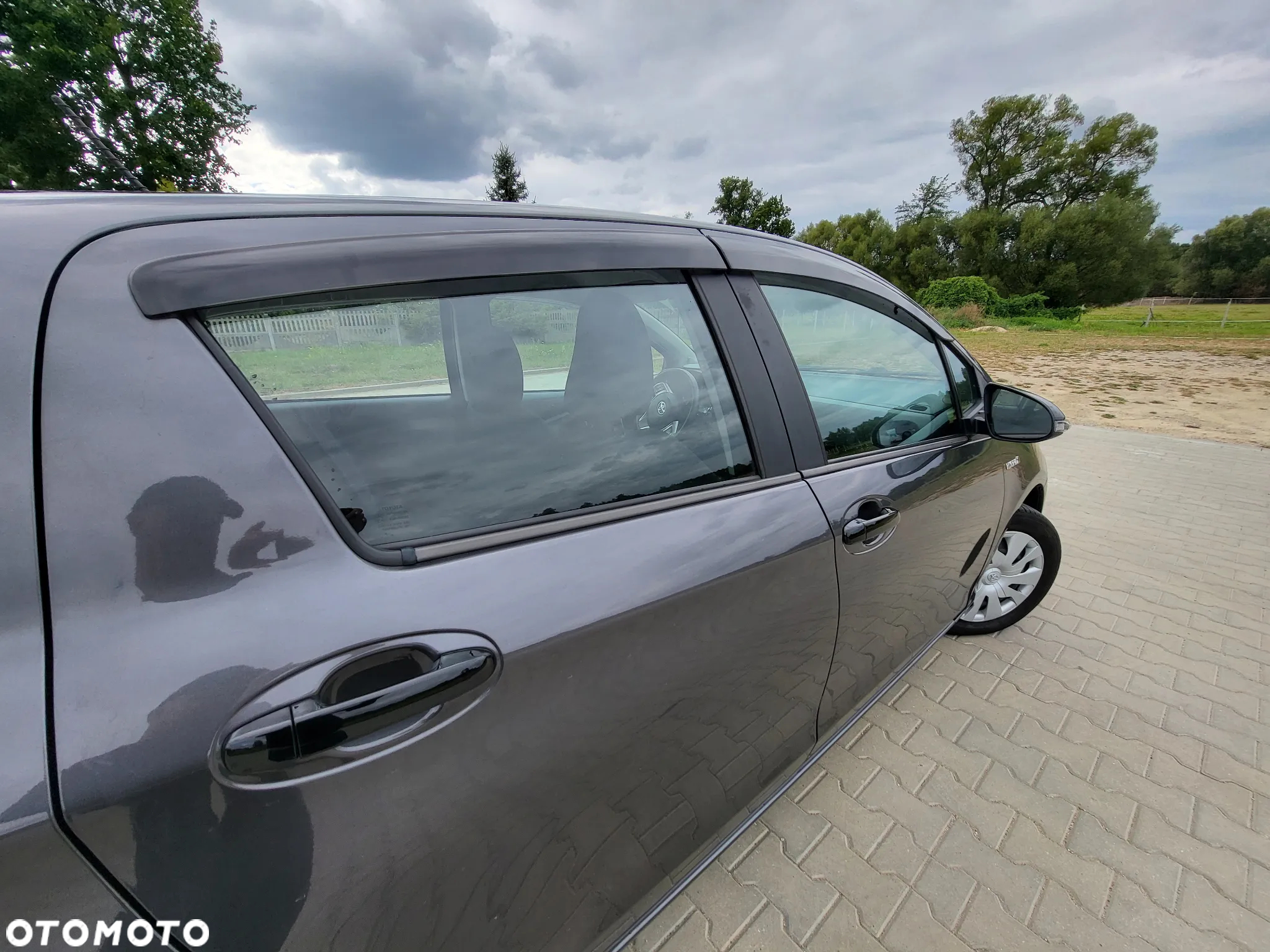 Toyota Yaris - 10