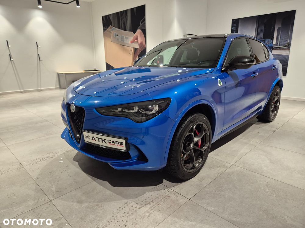Alfa Romeo Stelvio - 1