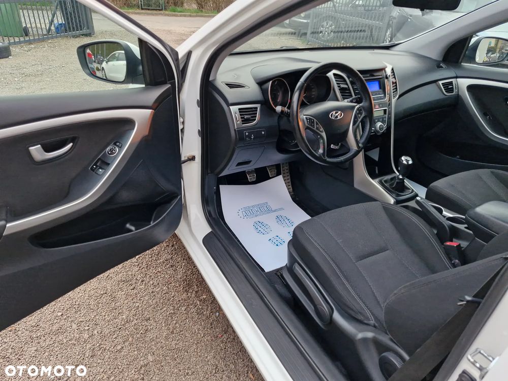 Hyundai i30 1.6 CRDi Comfort - 10